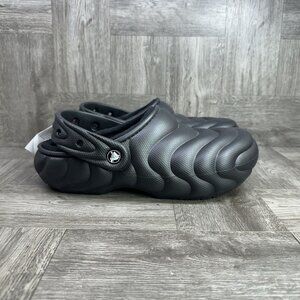 CROCS Lined Overpuff Women's size 8 Black Clogs